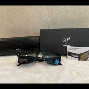 Persol Classic Black frame polarized lenses